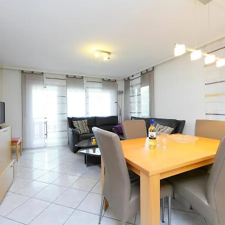 Sonnhalde B By Interhome דירה צרמט